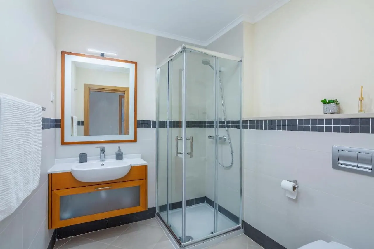 Opomar. Casa Novaki By Cara Rentals Tavira